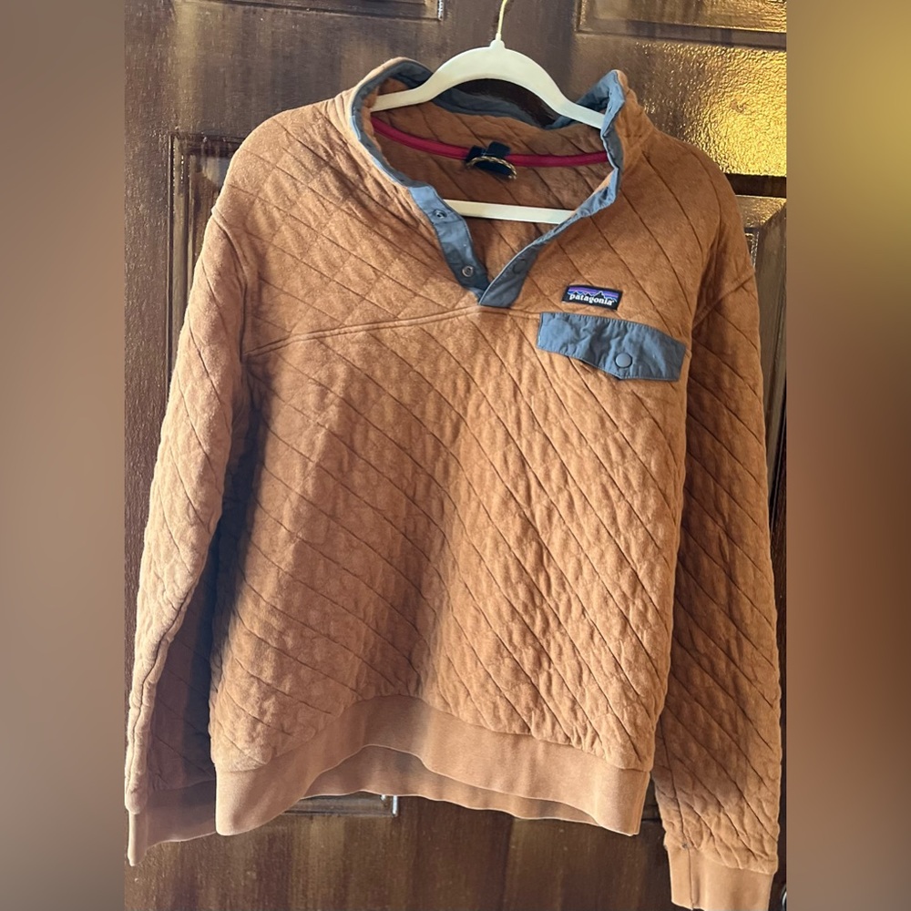 Patagonia women’s cotton quilt snap-T pullover